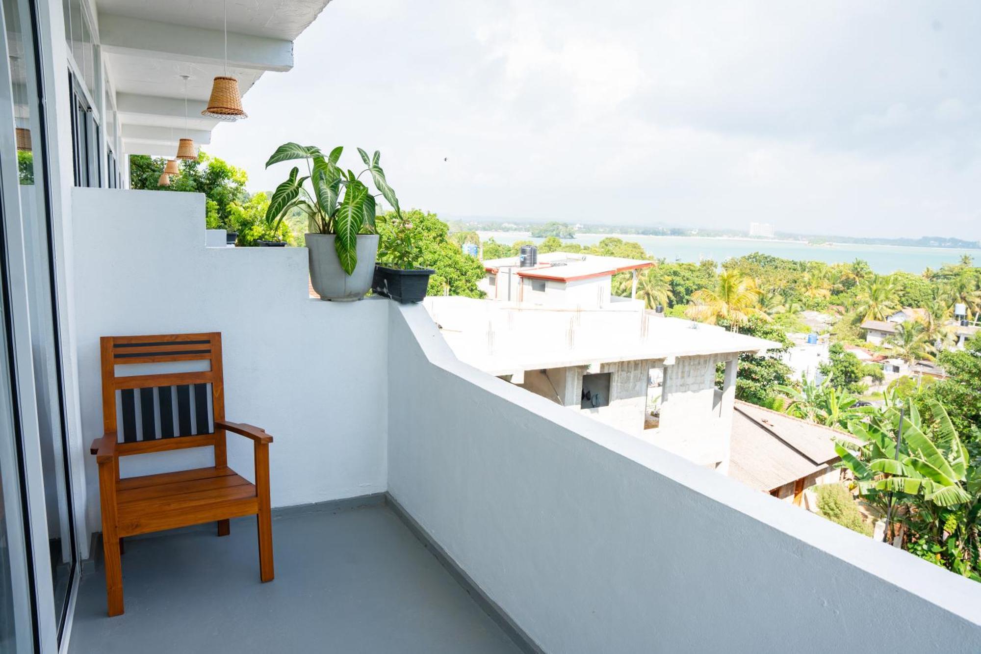 Regal Heights Hotel Weligama Exterior photo